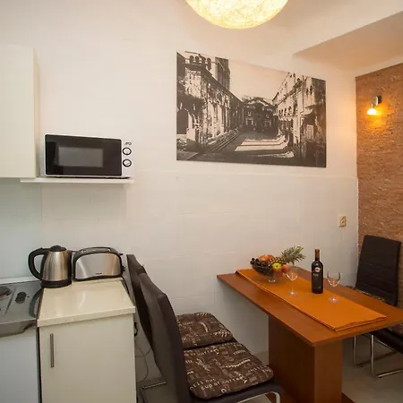 Zdrav - With Big Terrace * Split