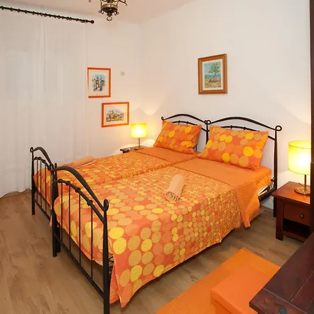 Apartment Zdrav - With Big Terrace
